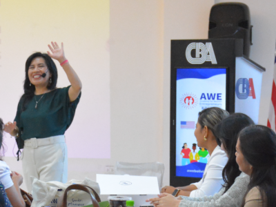 LA ACADEMIA PARA MUJERES EMPRENDEDORAS AWE